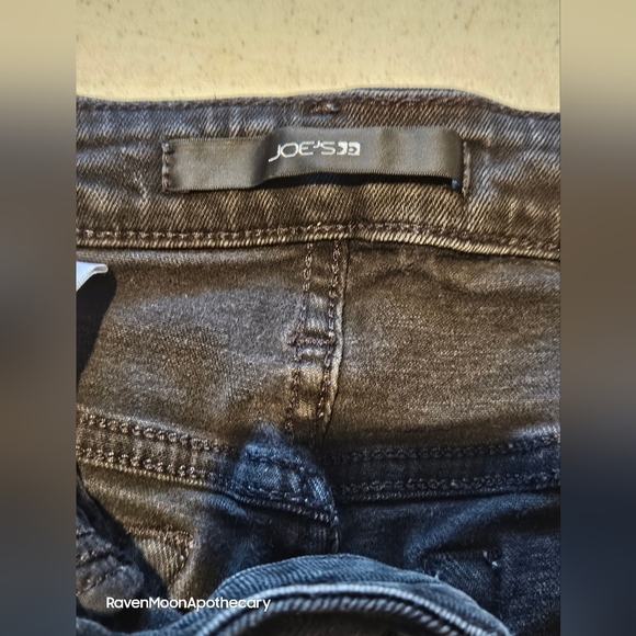 Joe's Black Skinny Jeans - Picture 5 of 10